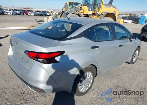 2024 Nissan Versa 1.6 S z USA, uszkodzony, nr VIN 3N1CN8DV3RL842174